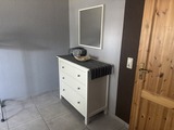 Ferienwohnung in Niederhagen - Sonne und Me(eh)r - Schlafzimmerkommode Ferienwohnung in Niederhagen - Sonne und Me(eh)r - Schlafzimmerkommode