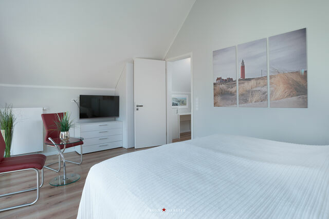 Ferienhaus in Heiligenhafen - Ostsee - Reetdachhaus Nr. 8 "Sonne und mehr" - mit Ladem&ouml;glichkeit im Strand Resort - Bild 13