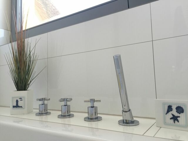 Ferienhaus in Heiligenhafen - Ostsee - Reetdachhaus Nr. 8 "Sonne und mehr" - mit Ladem&ouml;glichkeit im Strand Resort - Bild 17