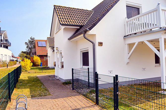 Ferienwohnung in Glowe - Sanddorn 9 - Au&szlig;enansicht Ferienhaus
