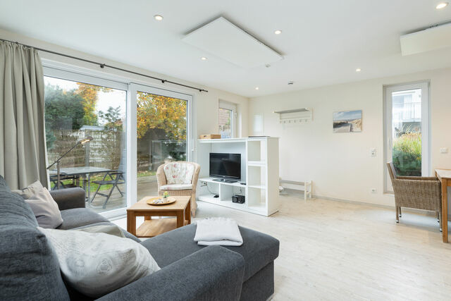 Bungalow in Gr&ouml;mitz - D4 Bungalow - Haus D&uuml;nenpark K&ouml;nigsberger Allee 12 - FERIENDOMIZIL HOLLICH - Bild 12