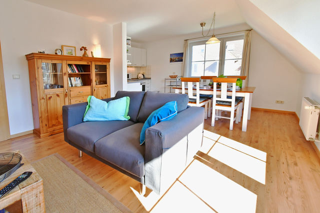 Ferienwohnung in Ostseeheilbad Zingst - Ostseewelle Whg. 8 - Bild 3