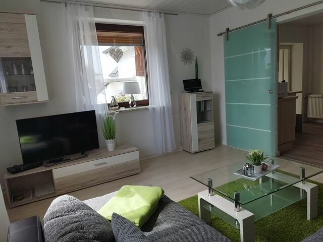 Ferienwohnung in Dahme - FeWo"Am Deich", Box -Bett, Terrasse, eign . Garten. 70m zum Strand, Fahrradgarage - Bild 3