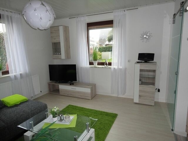 Ferienwohnung in Dahme - FeWo"Am Deich", Box -Bett, Terrasse, eign . Garten. 70m zum Strand, Fahrradgarage - Bild 8