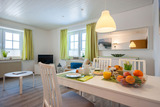 Ferienwohnung in Fehmarn - Knusthof Lafrenz - Goldblick - Bild 1