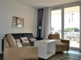 Ferienwohnung in Eckernförde - Apartment 29 "Heimathafen 29", Apartmenthaus Hafenspitze, Blickrichtung Innenstadt/Binnenhafen - Bild 9