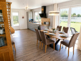 Ferienhaus in Fehmarn OT Staberdorf - Reetdachhaus 1, inkl. 2 Parkpl&auml;tze - Bild 4