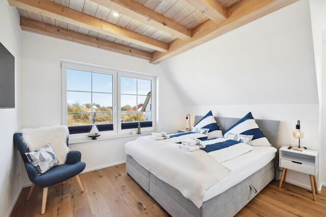 Ferienhaus in Dranske - Rügenzauber Reetdachhaus mit Sauna u. Kamin | Strandnähe | Garten - Bild 7