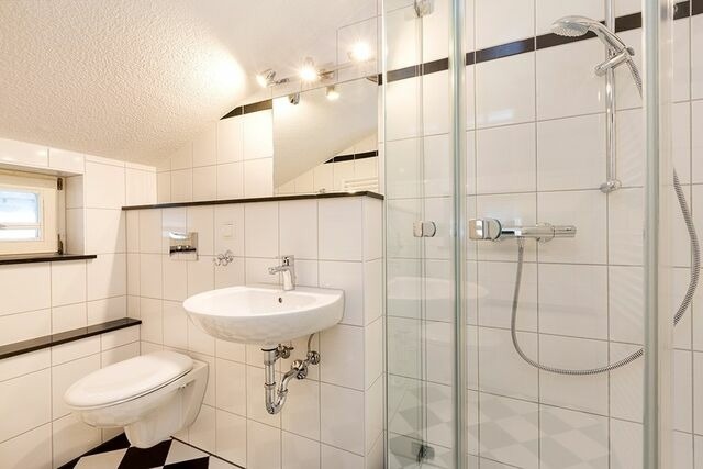 Ferienwohnung in Binz - Villa Iduna / Ferienwohnung No. 9 - 2. OG ohne Balkon - Bild 9