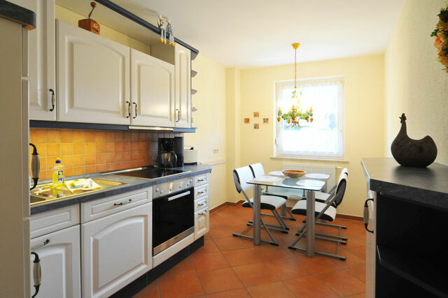 Ferienhaus in Dierhagen - -"Strandvilla - Vier Jahreszeiten" (Doppelhaush&auml;lfte)- - Bild 12