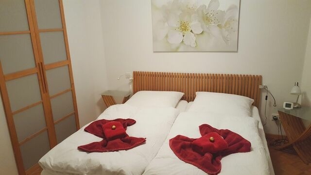 Ferienwohnung in Baabe - MeerWohnung mod. Fewo direkt am Strand mit Pool - Bild 4