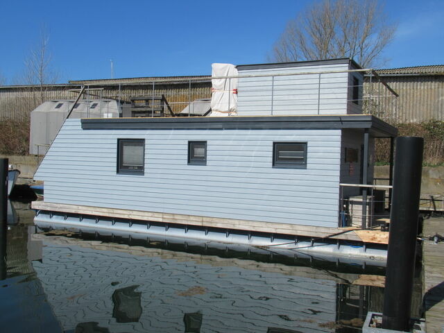 Ferienwohnung in Fehmarn - Hausboot Kaddi`s Sunshine - Huus & Meer - Bild 3