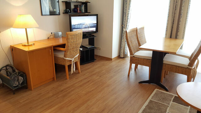 Ferienwohnung in K&uuml;hlungsborn - Ingeborg - 03-27 - Bild 2