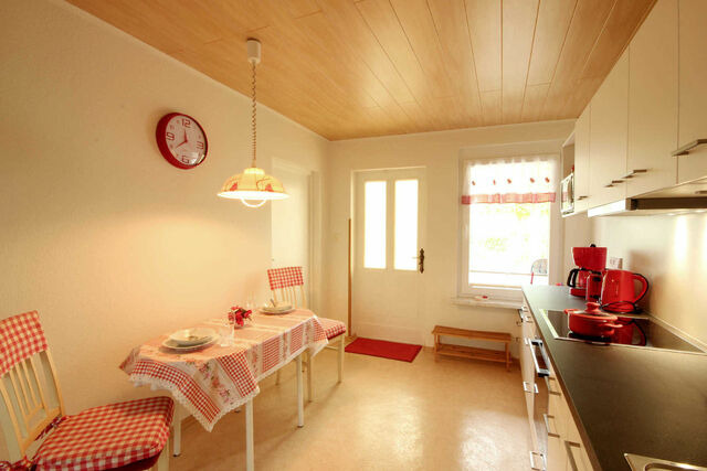 Ferienhaus in Binz - Bungalow am Schmachter See - 90635 - Bild 7
