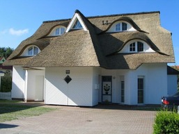 Ferienwohnung "Blume" R&auml;mel 26