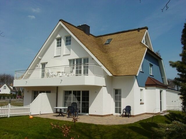 Ferienwohnung in Ostseeheilbad Zingst - Ferienwohnung "Blume" R&auml;mel 26 - Bild 2