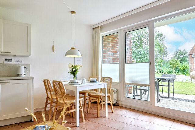 Ferienwohnung in Kronsgaard - Terrassen-Fewo Seaside am Ostseestrand inkl. Schwimmbad und Strandkorb - Bild 3